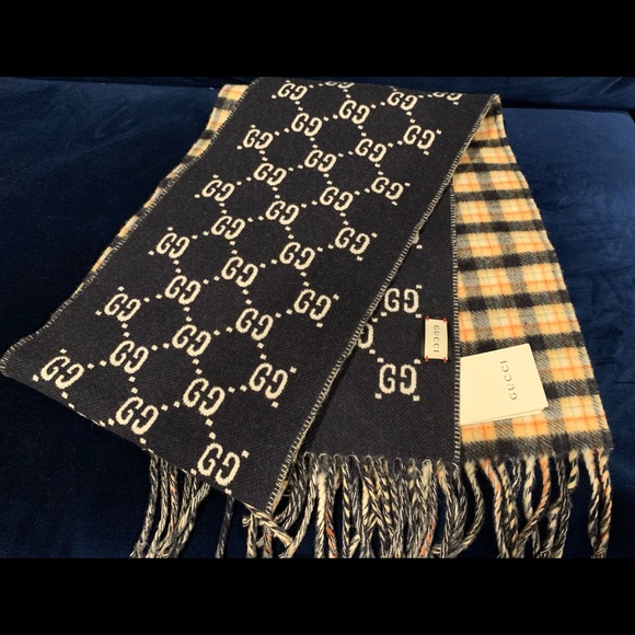 Gucci scarf 🧣 - Picture 6 of 9